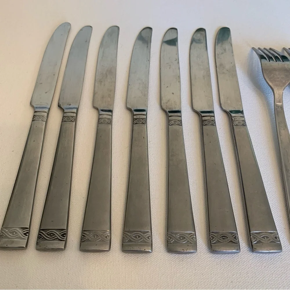 Cambridge Stainless Flatware Danielle Dinner Forks Knives Spoons Set of 12 Pcs